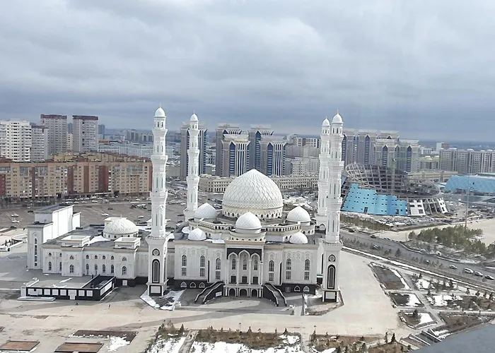 14 Эт 2Х Комн Кв С 2 Мя Кроватями И Раскладным Диваном На 1-6Гостей В Хайвилле С Шикарным Видом На Мечеть Хазрет Султан